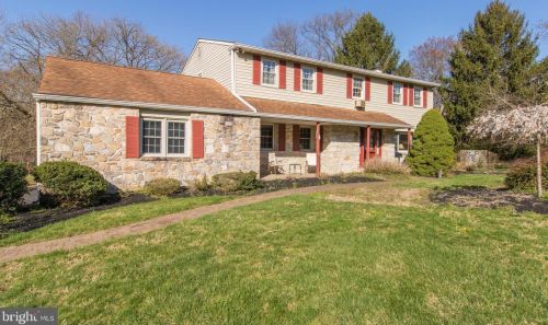 1940 Bristol Rd, Southampton, PA 18966-4618