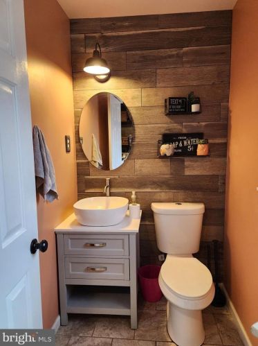 230 Forrestal Dr, Bear DE  19701-1668 exterior