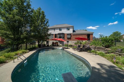 1101 Grindstone Ct, Hamilton, KY 41091-8247