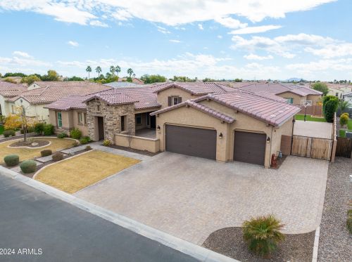 3839 Fairbrook St, Mesa, AZ 85205