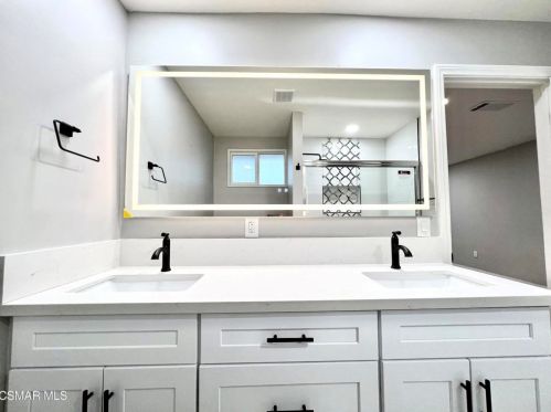 1663 Sutter Ave, Simi Valley CA  93065-4540 exterior