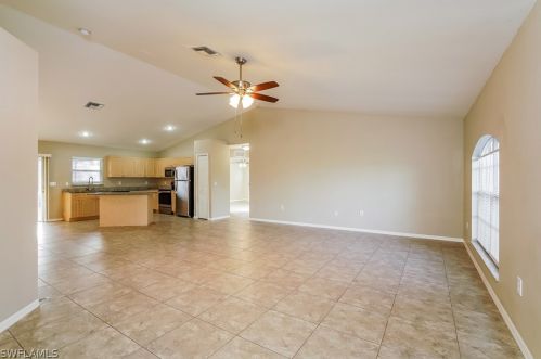 1901 6th Ave, Cape Coral FL  33909-9216 exterior