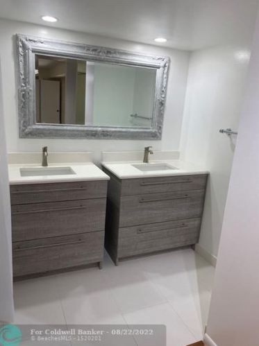 1700 Embassy Dr, West Palm Beach FL  33401-1913 exterior