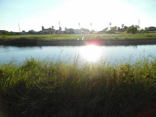 126 Teal Rd, Rockport, TX 78382-9518