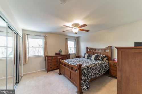 4834 Hogan Dr, Wilmington DE  19808-1713 exterior
