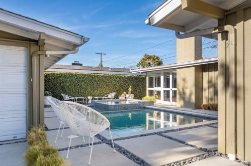 3014 Shipway Ave, Long Beach CA  90808-4327 exterior