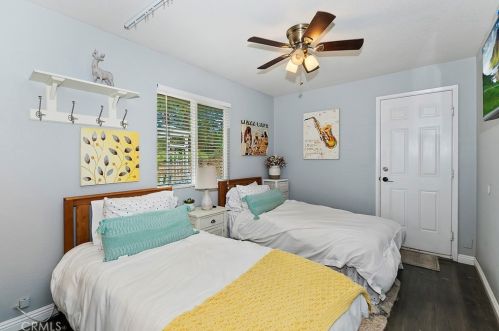 1081 Eagle Mtn Dr, Big Bear City CA  92314-9522 exterior