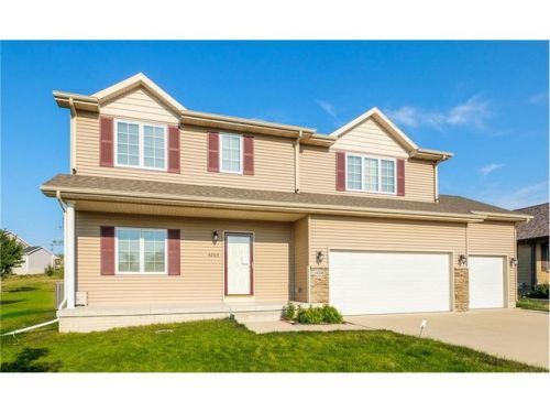 4205 147th St, Des Moines, IA 50323-2493