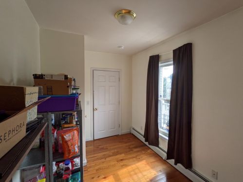 70 Lock St, Nashua NH  03064-2823 exterior