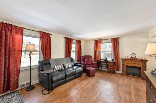 8343 Gridley Ave, Milwaukee, WI 53213-3041