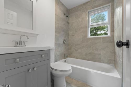 23 Kent Rd, Paterson NJ 07502-1406 exterior