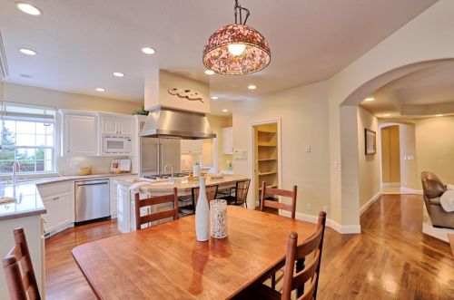 2880 Vista Del Valle, Morgan Hill CA  95037-3952 exterior