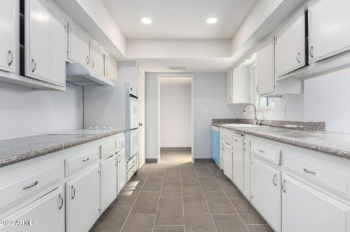 10636 Roundelay Cir, Sun City AZ  85351-2109 exterior