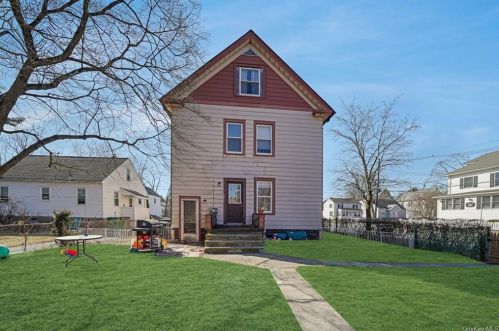 45 Lagrange Ave, Poughkeepsie NY  12603-2420 exterior