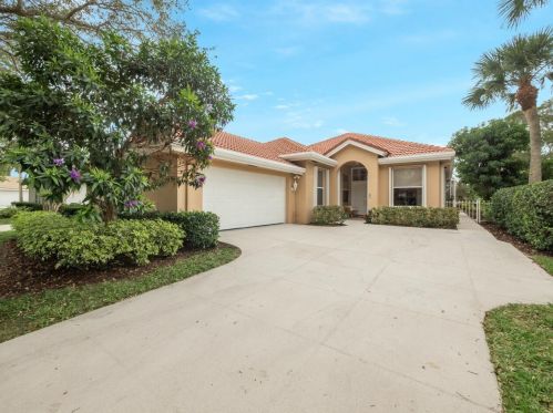 103 Hampton Dr, Jupiter, FL 33458-8102