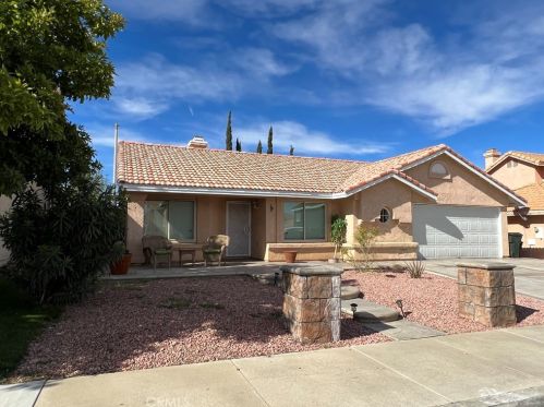 12618 Santa Fe Trl, Victorville, CA 92392-6184