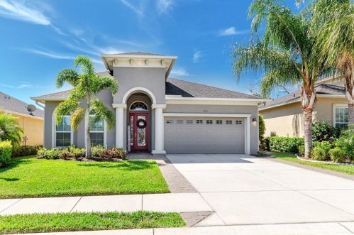 6111 Stoney Creek Way, Lakeland, FL 33811-2385