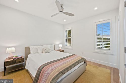 438 Kenyon St, Washington DC 20010-2915 exterior