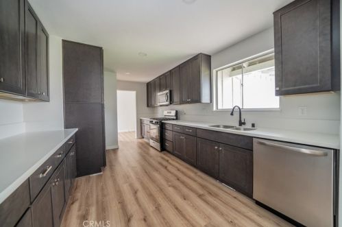 594 Sequoia St, San Bernardino CA  92407-3155 exterior