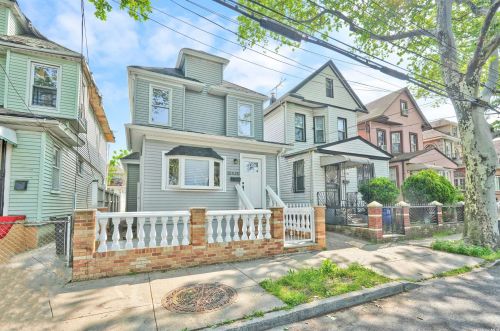 10435 142nd St, Jamaica, NY 11435-5027