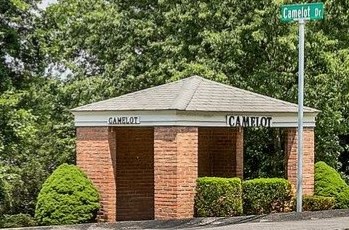 701 Camelot Dr, Pittsburgh PA  15237-4979 exterior