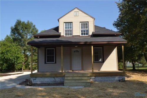 422 4 St, Genoa OH  43430-1812 exterior