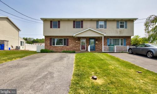 127 Blandon Ave, Blandon, PA 19510-9516