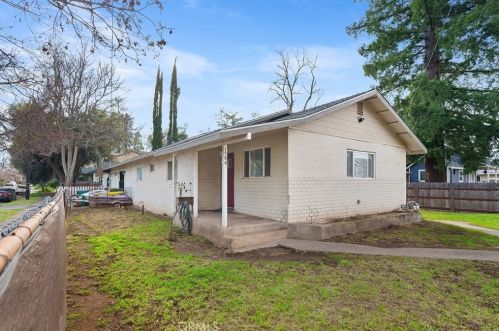 1744 Oakdale St, Chico CA  95928-7047 exterior