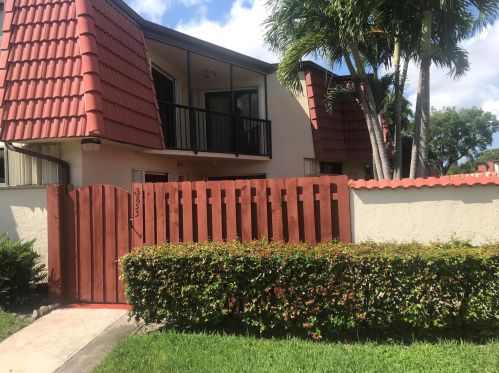 3855 Victoria Dr, West Palm Beach, FL 33406-4710