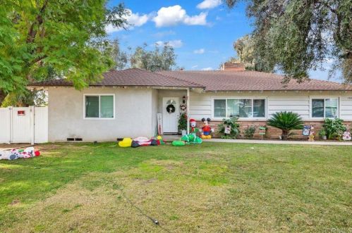 1022 Magnolia Ave, Ontario, CA 91762-4718