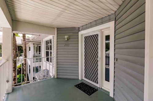 1400 Misty Pines Cir, Naples, FL 34105-2547