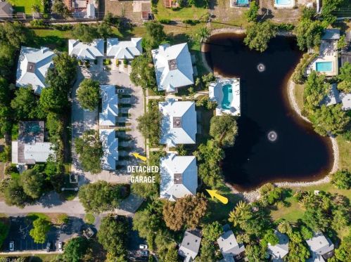 1230 Shady Rest Ln, Naples, FL 34103-3336