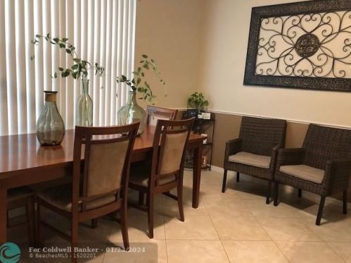 10569 13th Ct, Hollywood FL  33025-4766 exterior