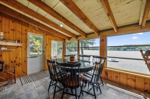 44 Roberts Cove Rd, Wakefield NH  03872-4741 exterior