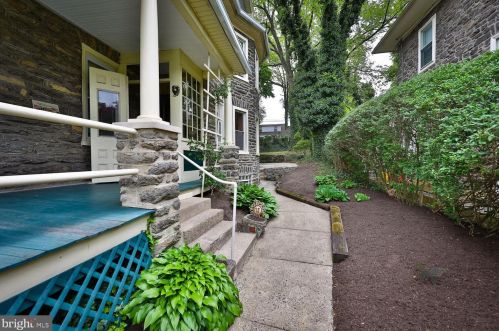 7321 Chestnut Ave, Melrose Park, PA 19027-3217