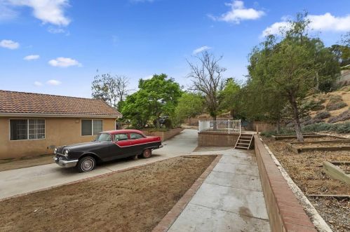 5378 Golden Ave, Riverside CA  92505-2417 exterior