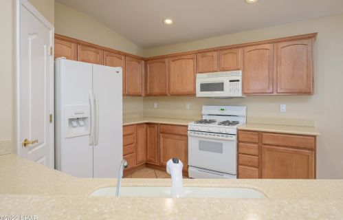 2460 Topanga Dr, Bullhead City AZ  86442-8466 exterior