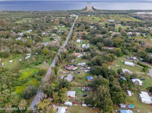2595 Parrish Rd, Titusville FL  32796-7810 exterior