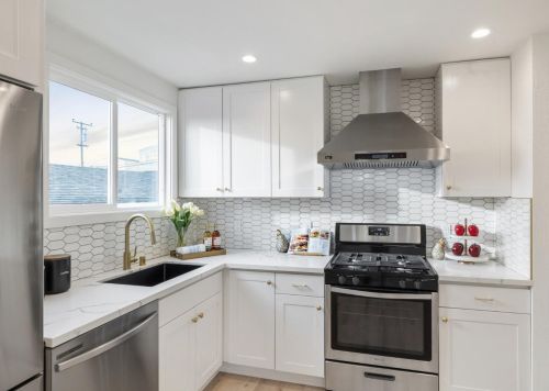 6 Rockford Ave, Daly City CA  94015-4724 exterior