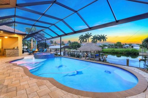 3327 25th Ct, Cape Coral, FL 33914-2823