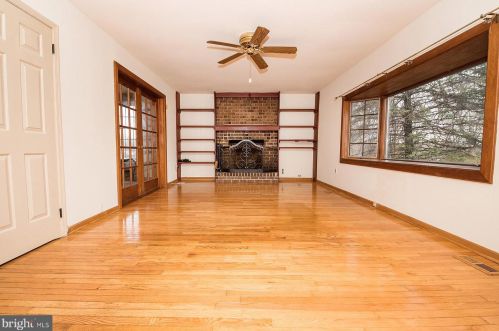 11 Galena Ct, Southampton PA  18966-1125 exterior