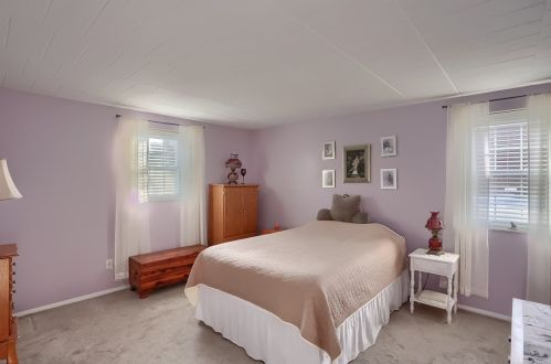 501 Camelot Dr, Pittsburgh PA  15237-4977 exterior