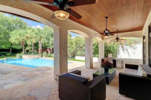4534 Live Oak St, Bellaire, TX 77401-3706