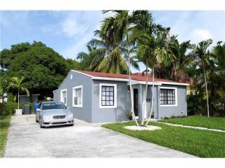 2643 Pierce St, Hollywood, FL 33020-3837