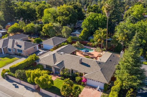 411 Cuesta Dr, Los Altos, CA 94024-4130