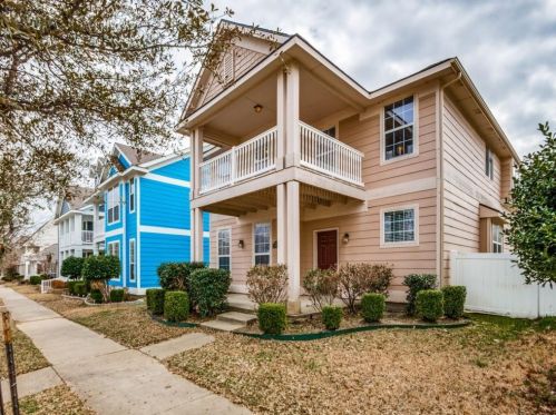 929 Wenk Dr, Aubrey TX  76227-7803 exterior