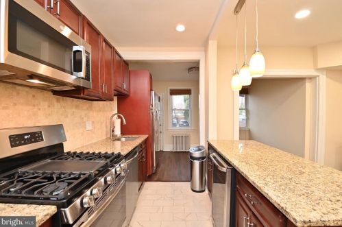 2015 Naylor Rd, Washington DC 20020-4515 exterior