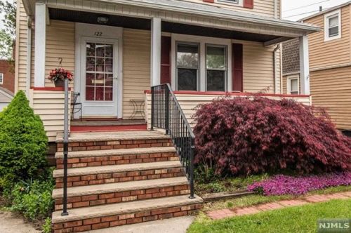 122 Niagara St, Dumont, NJ 07628-3416