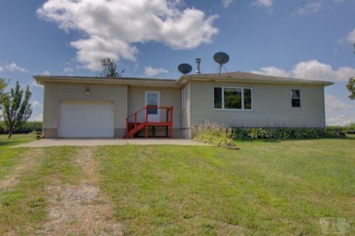 6965 Locust Ave, Lambs Grove, IA 50208-8331
