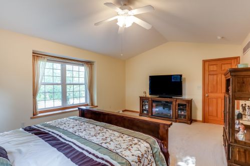 2102 116 St, Kenosha WI 53158-3605 exterior